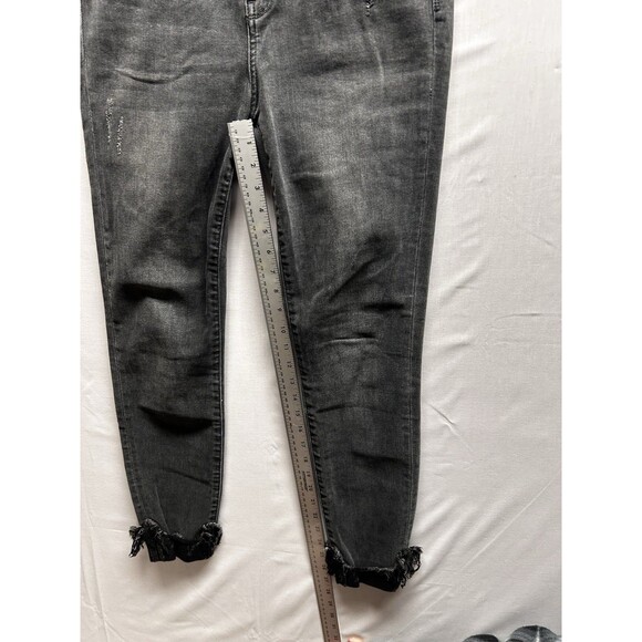 Judy Blue Black Cuffed Distressed Jeans Skinny Fit Juniors Size 7 | 28 - Picture 6 of 7